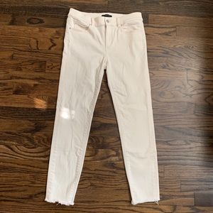 Ann Taylor Skinny Frayed Jeans in Ecru - Size 2